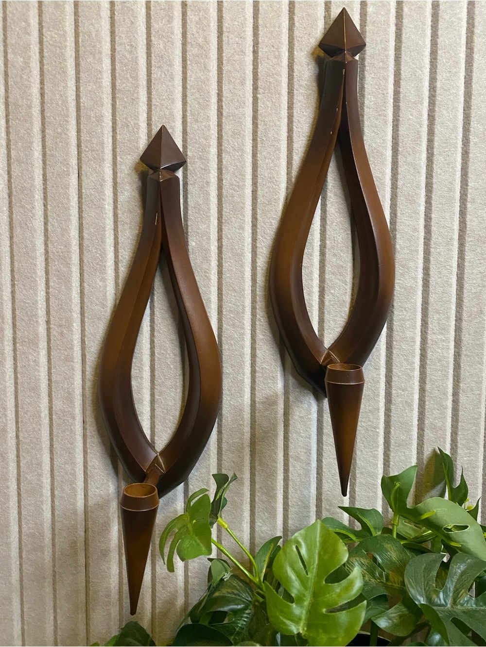 Vintage Set of 2 Mid-Century Modern Syroco Teardrop Candle Wall Sconces MCM